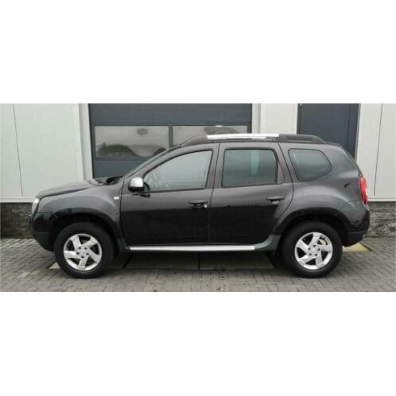 Dacia Duster 1.6 Lauréate 4X4/AIRCO/TREKHAAK/LEER (bj 2010)