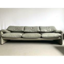 Cassina maralunga bank grijs leer design 3 zits bankstel