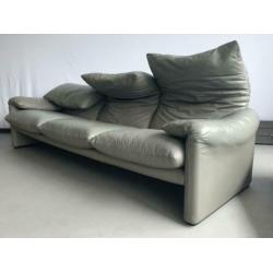 Cassina maralunga bank grijs leer design 3 zits bankstel