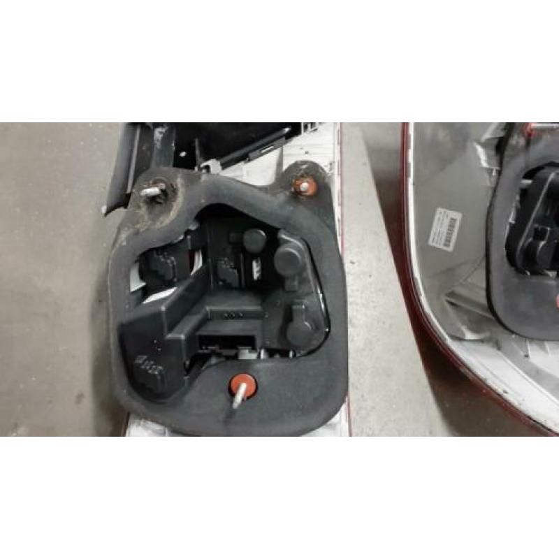 Bmw e92 335e achter licht auto wordt gedemonteer!