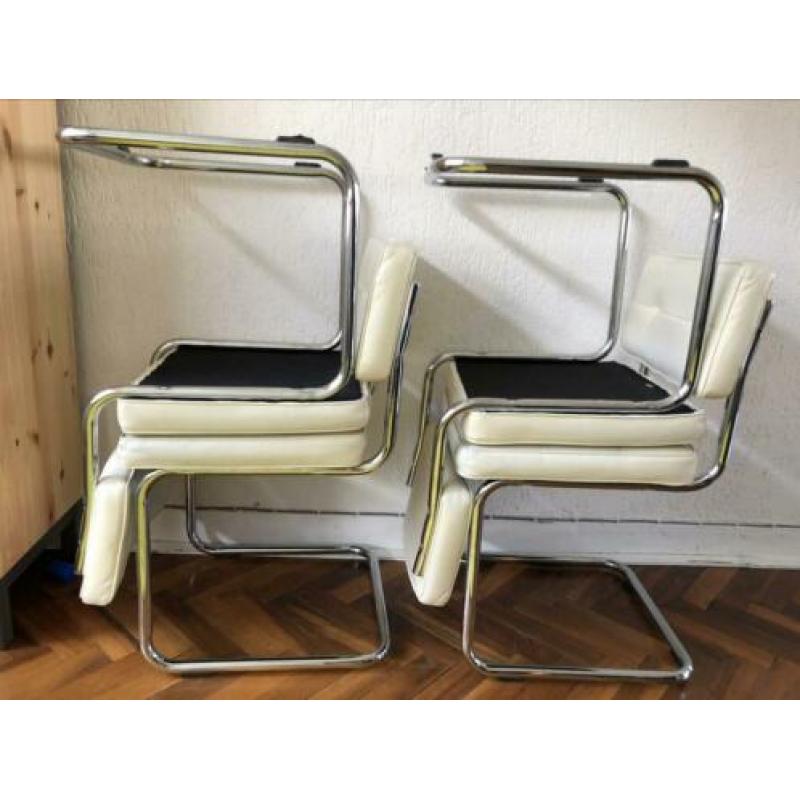 4 buisframe stoelen gebroken wit