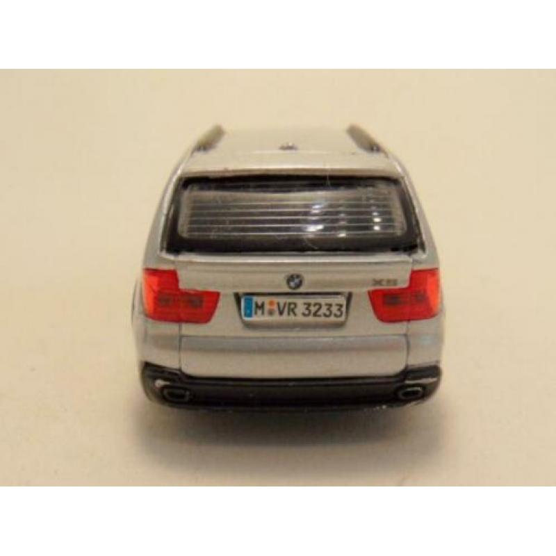 Bmw X5 1:43 Bburago zilverkleurig
