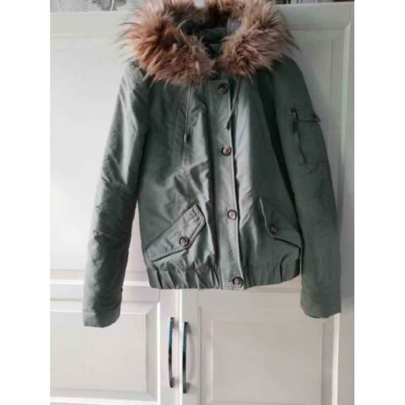 Groene winterjas maat 36