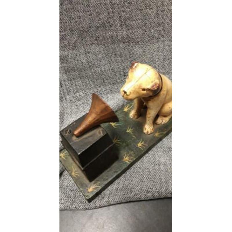 Oud smeedijzer hondje