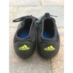 Zwarte Adidas voetbalschoenen mt 37
