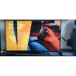 Samsung ue55hu7200 curved 4k tv met barst
