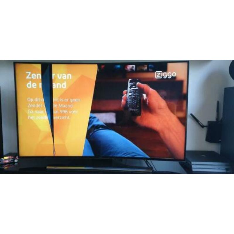 Samsung ue55hu7200 curved 4k tv met barst
