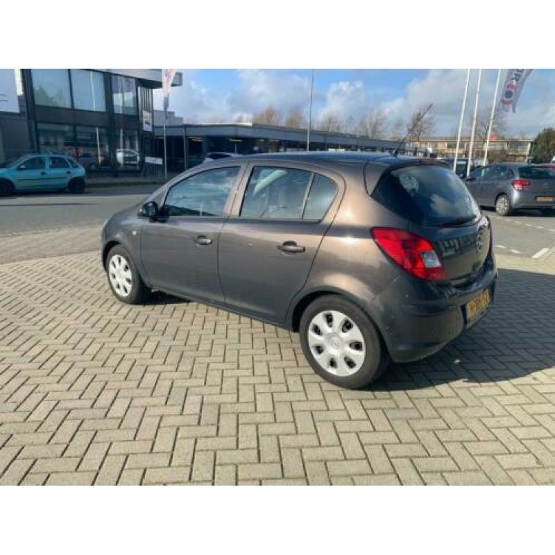 Opel Corsa 1.2-16V Design Edition Top staat auto