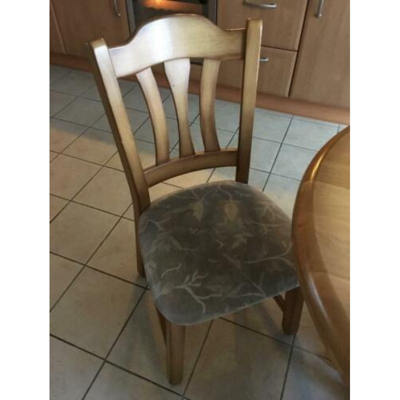 Eettafel eikenhout met 4 stoelen te koop