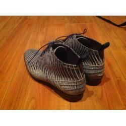 Floris van Bommel half hoge lederen schoenen, maat 7 / 41,5