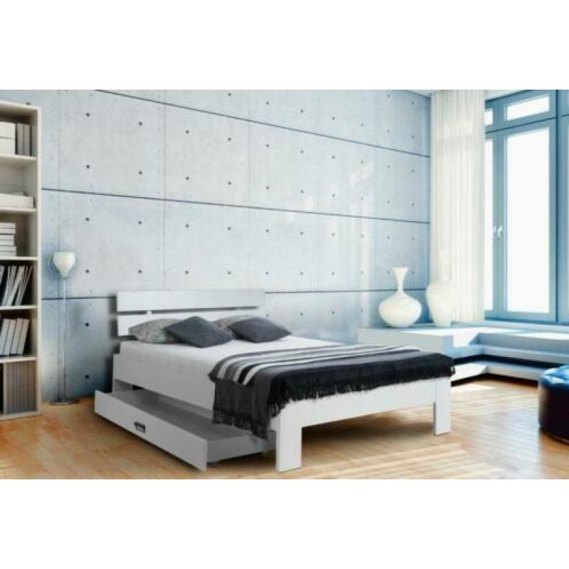 Tweepersoonsbed 140x200 MATRAS+BODEM+ Schuifdeur KLEDINGKAST