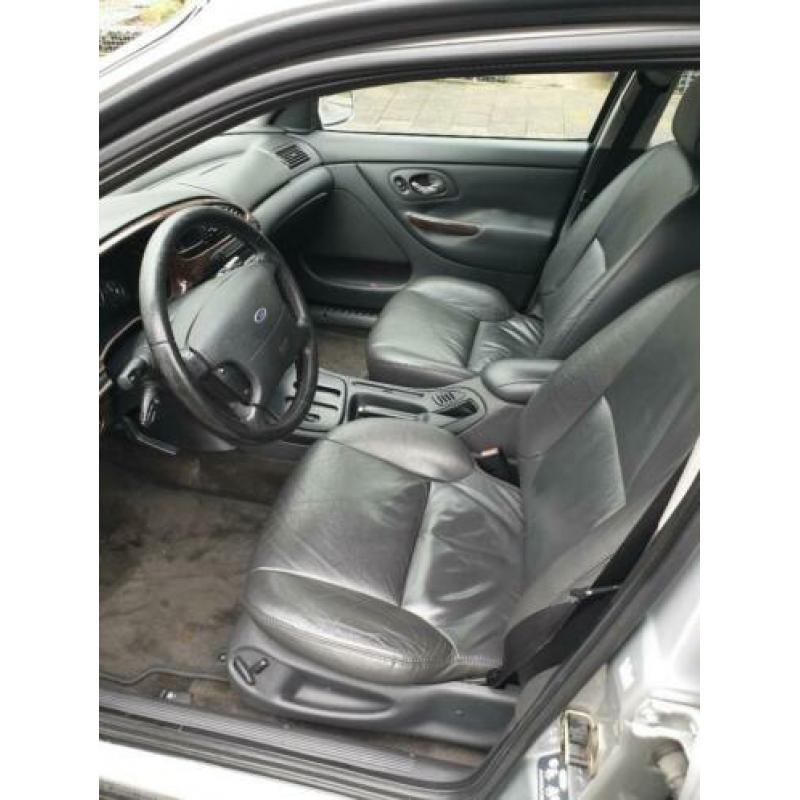 Ford Mondeo 2.5 I HB AUT 2000 Grijs