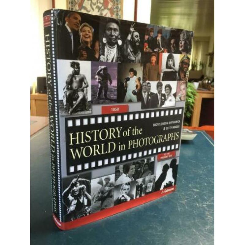 History of the World in Photographs 1850 tot 2008 + CD.
