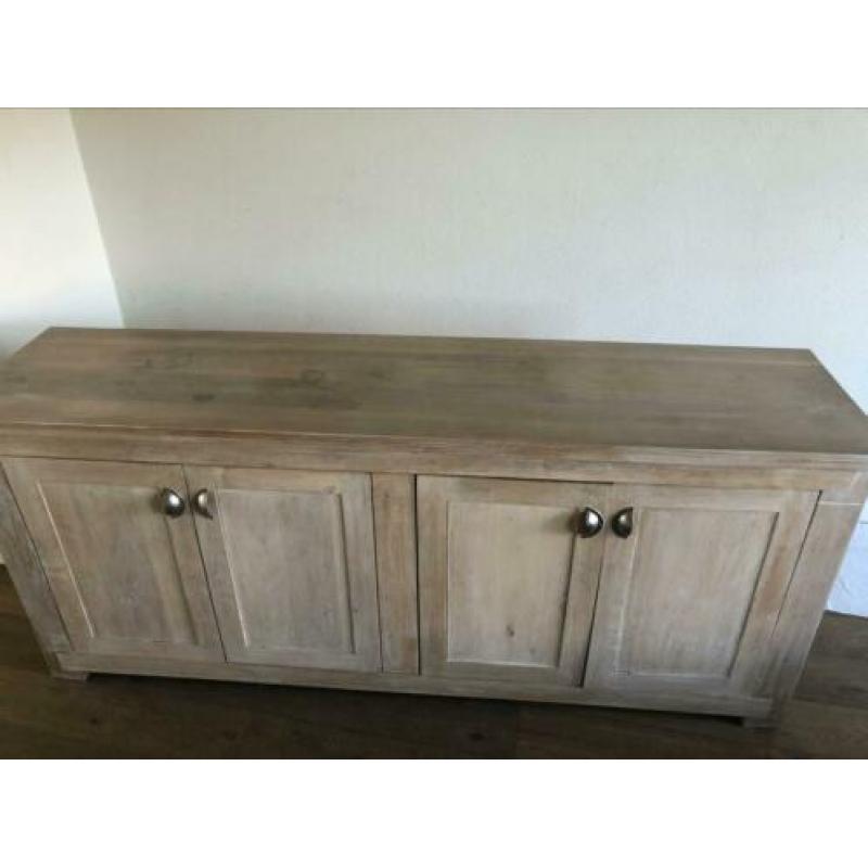 Eiken white wash dressoir