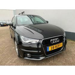 Audi A1 1.2 TFSI 2X S-Line - Uniek Nette Auto