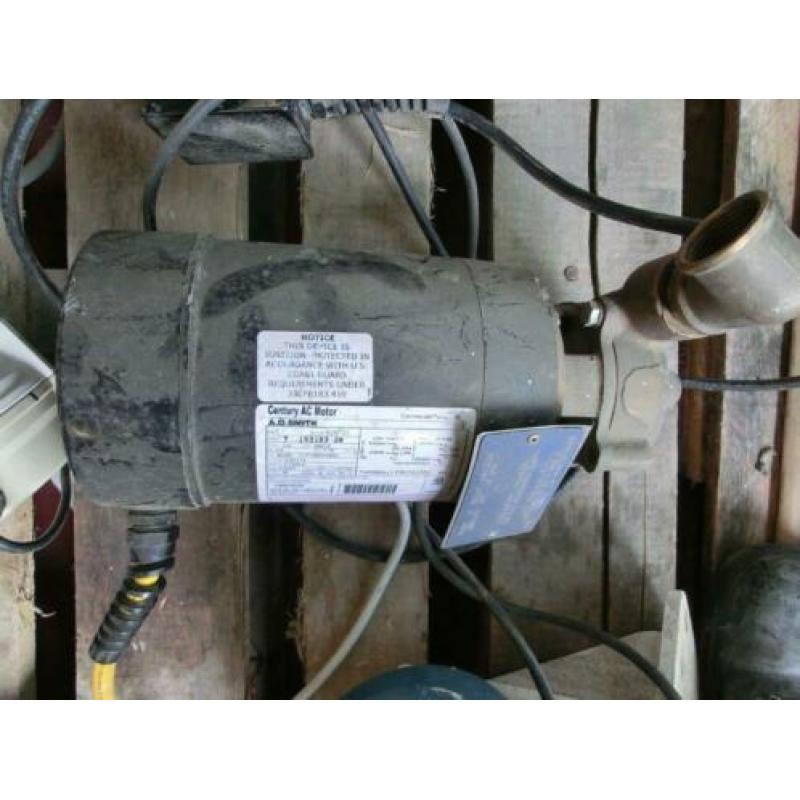 Century Motor met pomp 2x