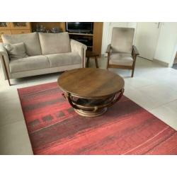 Massief eiken salontafel met manou krantenbak