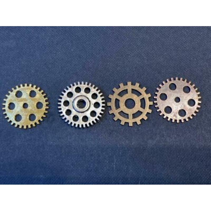 N2a 200 Bronzen Steampunk radertjes € 12,75