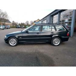 BMW 3-serie Touring 320i Executive Nette staat ! Goed onderh
