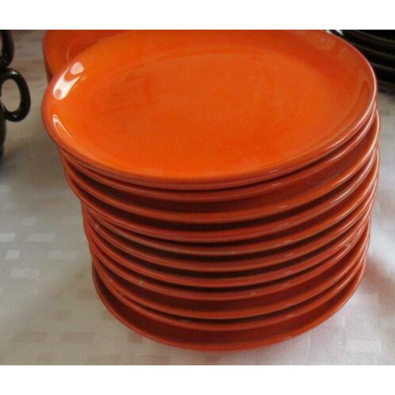 Vintage serviesgoed.aardewerk bruin/oranje