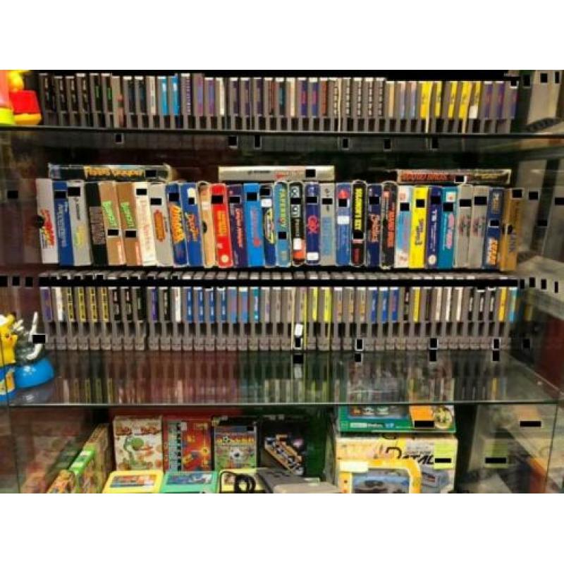 Nintendo nes (8 bit) spellen en spullen - ik heb een heleboe