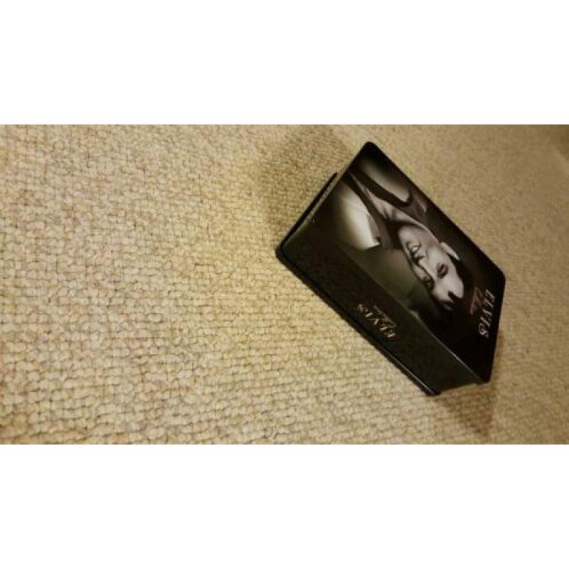 8 dvd's Elvis Presley in blikken trommel. limited edition.