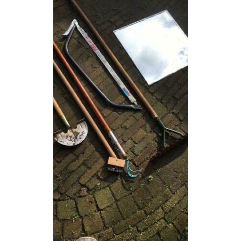 Diverse tuingereedschap 5 art.