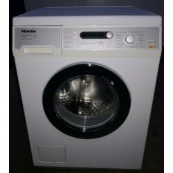 Bijna nieuwe luxe Miele Softcare met aquastop 7 kg 1400tpm