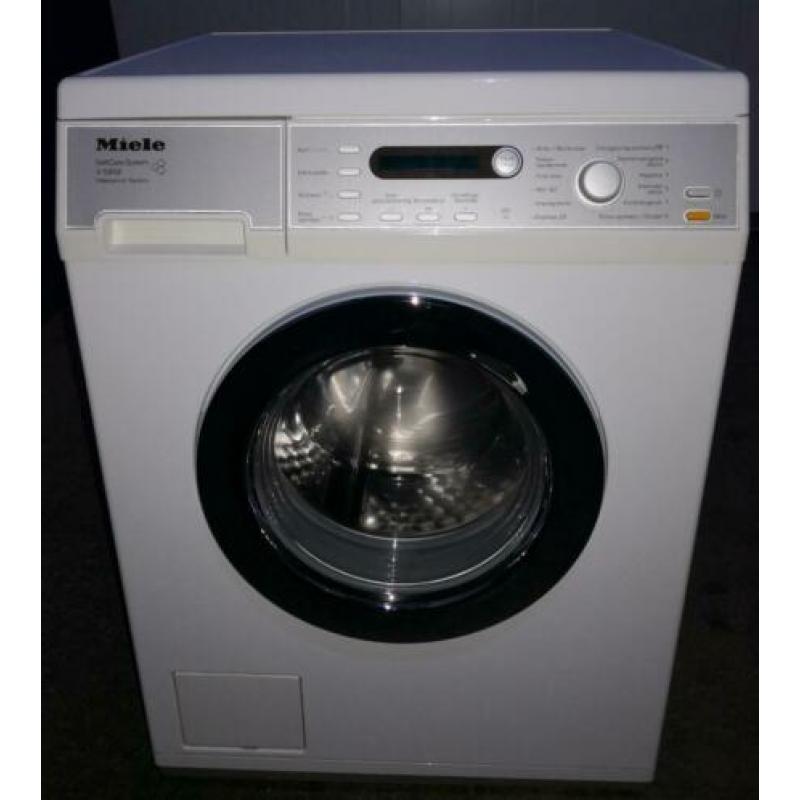 Bijna nieuwe luxe Miele Softcare met aquastop 7 kg 1400tpm
