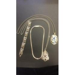 Antiek/oud lot zilveren sieraden