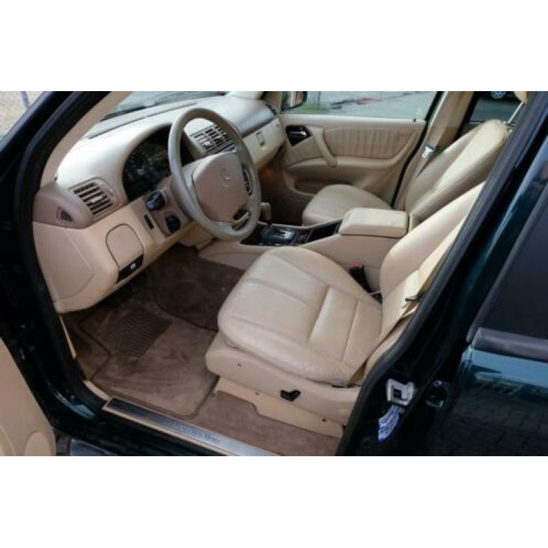 Mercedes-Benz M-klasse 320 Aut. Leder/Navi/Trekgewicht 3.365