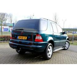 Mercedes-Benz M-klasse 320 Aut. Leder/Navi/Trekgewicht 3.365