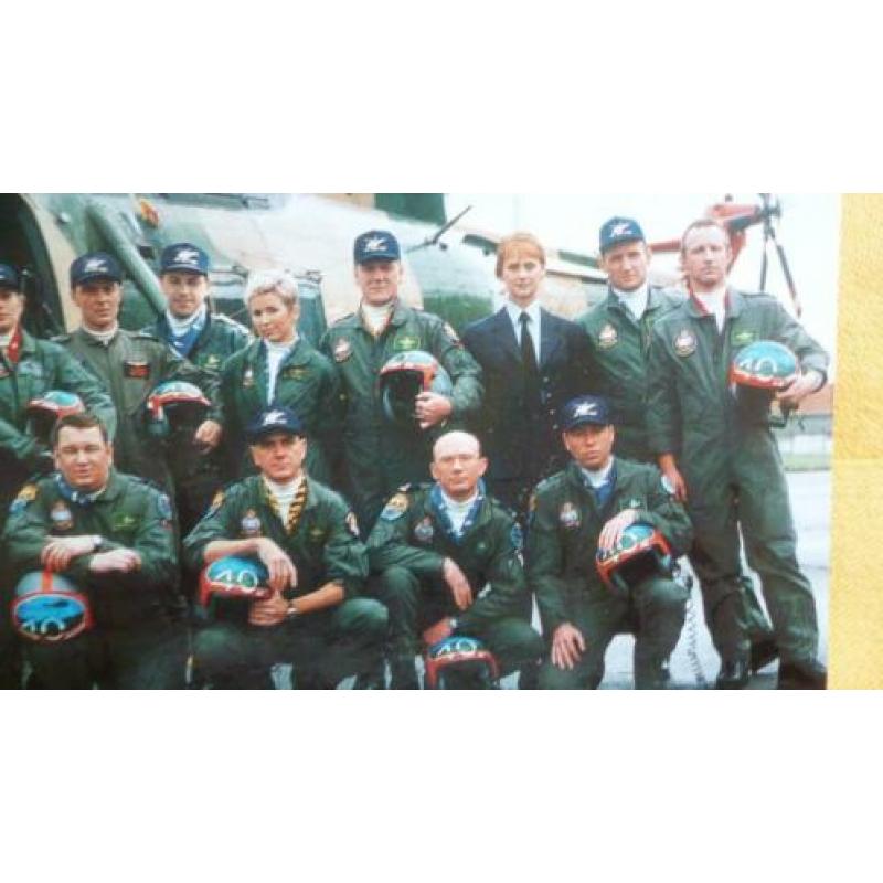 Helicopter met team ervoor (waar?)