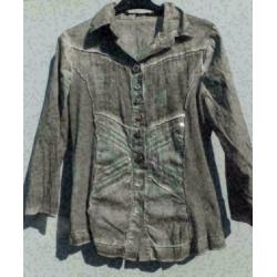 DISMERO prachtig getailleerde grijze blouse mt M