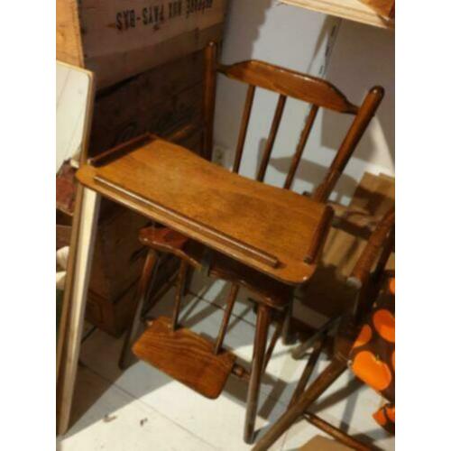 Vintage eet stoel kinderstoel voor maar €7,50