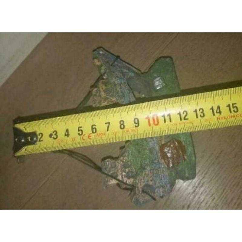 Mooi nieuw sierelement: scheepswrak! 5€