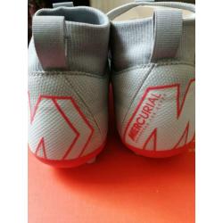 Voetbalschoenen Nike maat 36