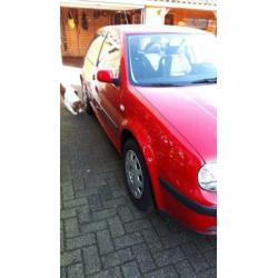 Volkswagen Golf 1.6 77KW 2001 Rood