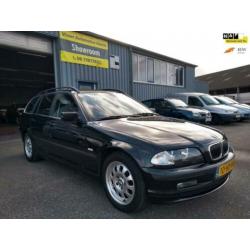 BMW 3-serie Touring 320i Executive Nette staat ! Goed onderh