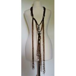 Ethiopische kralenketting met zilveren ornamenten en jaspis