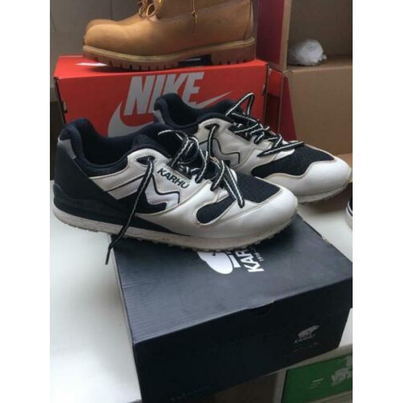 Karhu Synchron Classic 45 44