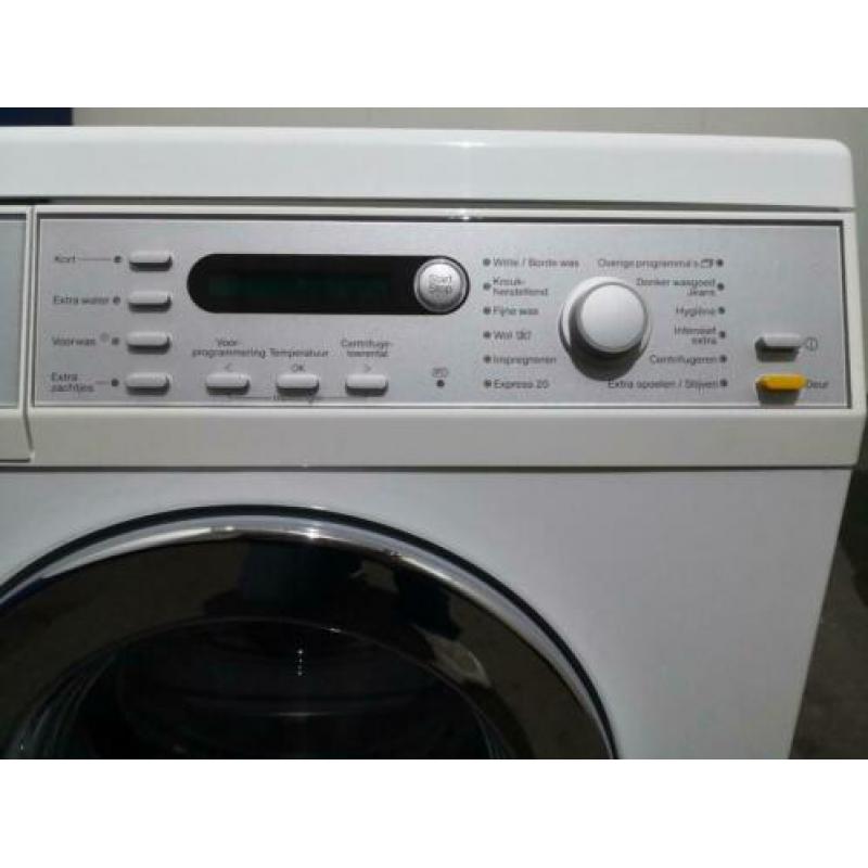 Bijna nieuwe luxe Miele Softcare met aquastop 7 kg 1400tpm