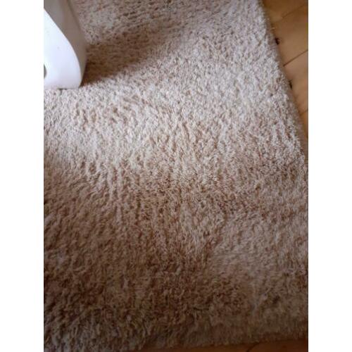Kleur is licht mais geel +iets beige.gekocht bij decokay ,,