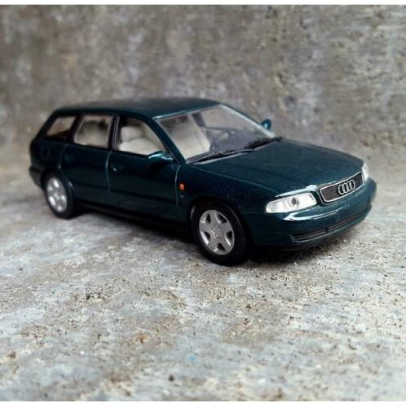 Audi A4 Avant - Minichamps