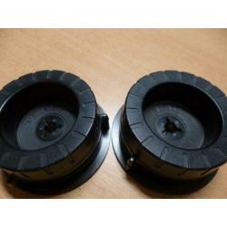 2 zwarte teac adapters