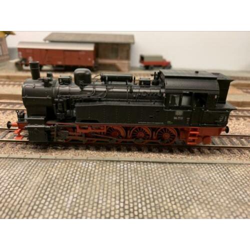 Locomotief van Trix, br 94, tijdperk 3, nummer 22160.