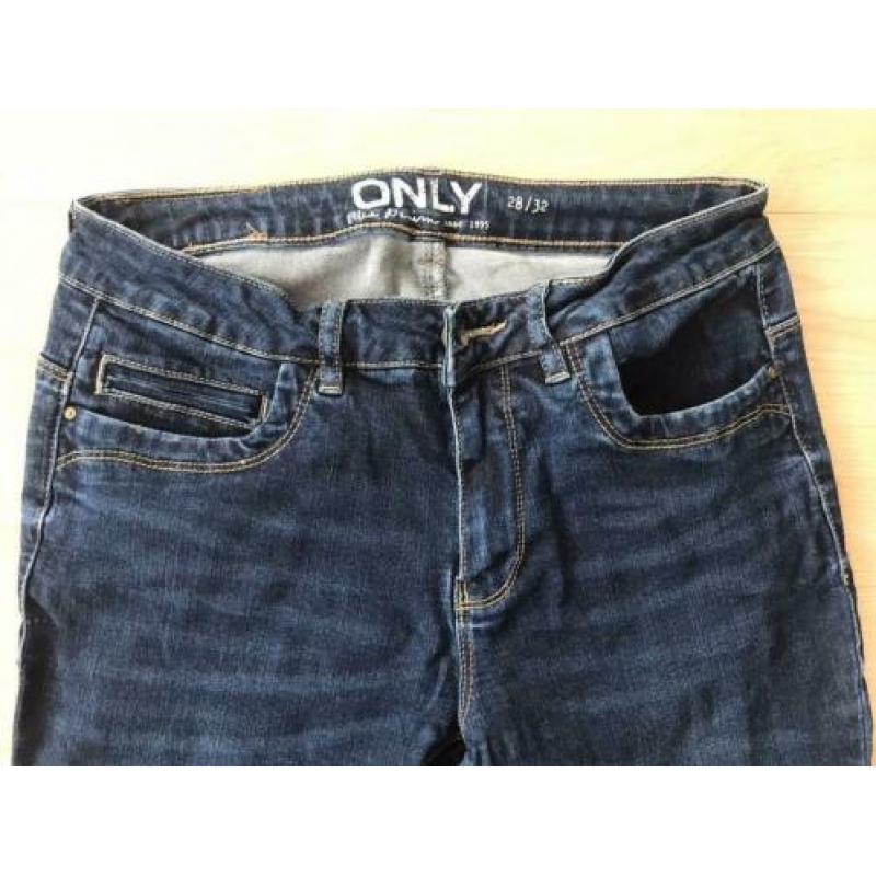 Spijkerbroek ONLY donkerblauw skinnyjeans maat 28/32