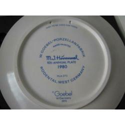 Hummel Wandbord en Tafelbel uit 1980