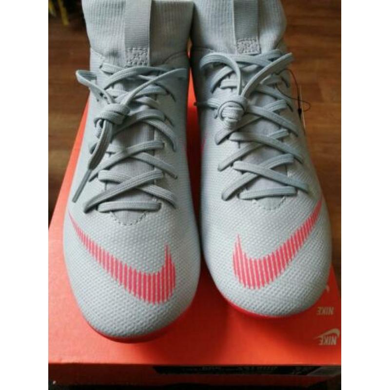 Voetbalschoenen Nike maat 36