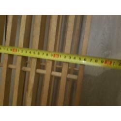 Houten schoenenrek